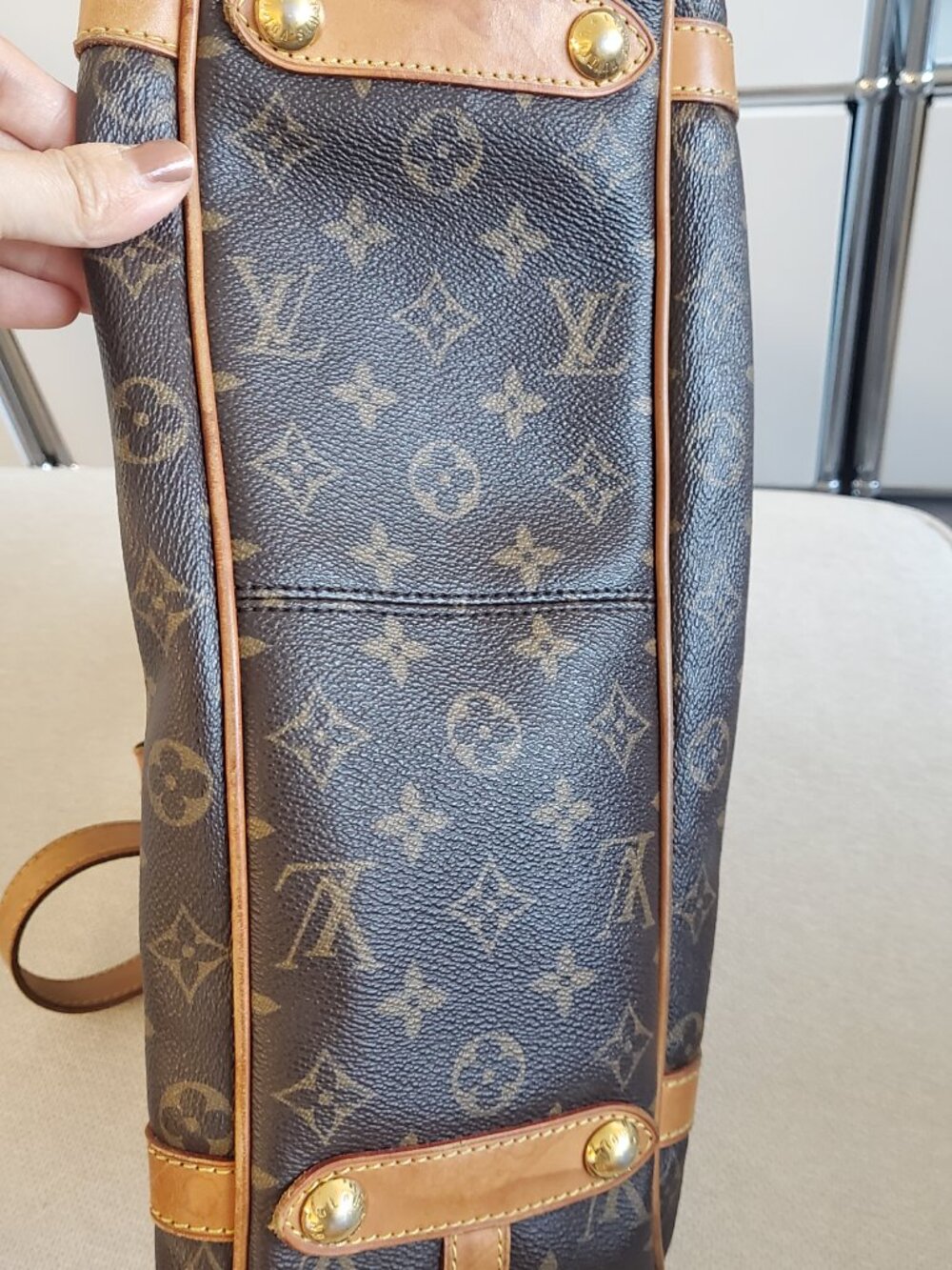 12. Louis Vuitton Monogram Shoulder Bag with Tan Shoulder Strap - Picture 7 of 16